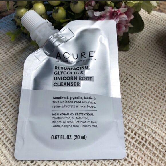 Anti-age bundle  VICHY peptide-C moisturizer, ACURE Glycolic Cleanser, face mask - Picture 3 of 6